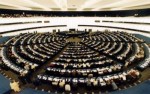 Eврокомисарите получават около 20 000 евро, говорителите им - 8 000 евро, а евродепутатите - 7 665 евро.