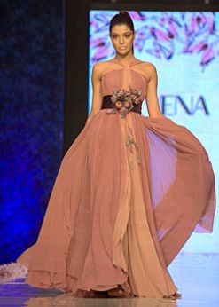 КОЛЕКЦИЯ „HAUTE COUTURE 2011” НА НЕВЕНА НИКОЛОВА