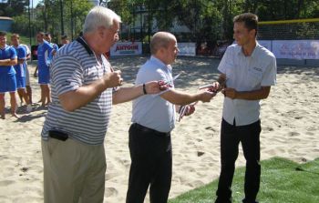 Областният управител участва в откриването на Арена за плажни спортове