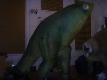 Русенският „Джурасик парк” продължава  монтажа на динозаврите, откриването е в събота