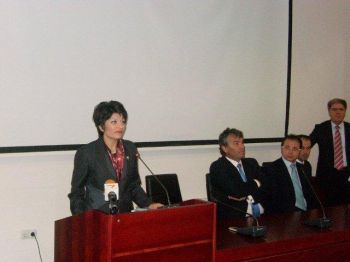 Въвеждането на новите методи в лапароскопската хирургия издига нивото на българската медицина