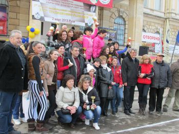 14 дами се състезаваха с автомобили за купата на Община Русе