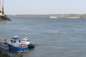 Нито от българска, нито от  румънска страна се извършва контрол върху корабоплаването по Дунава