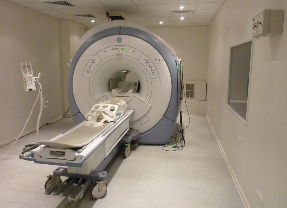 В МБАЛ-Русе АД е доставен нов апарат за ядрено-магнитна резонансна образна диагностика 