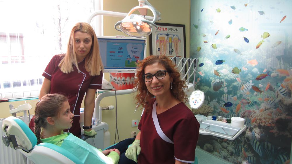 DM и клиника Дукови в съвместна кампания „Веселите зъбки” учат децата на добра устна хигиена