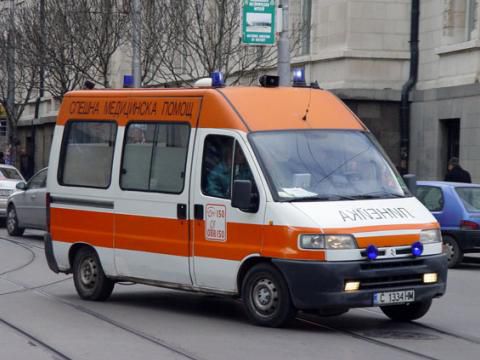 Пътно-транспортно произшествие с линейка на МБАЛ – Русе АД