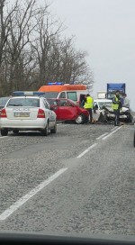 Този път челен сблъсък между два автомобила 