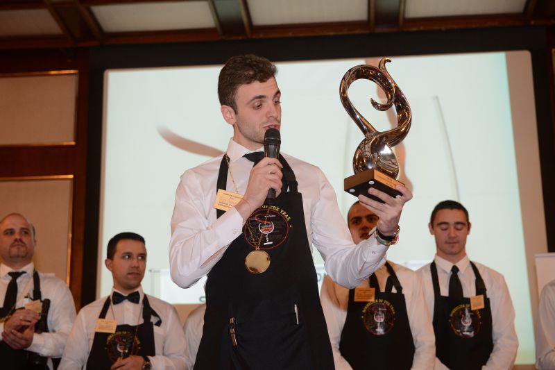 21-годишен Илиян Петракиев спечели приза за сомелиер на 2016 г.