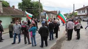 Протест на жители на село Червена вода затвори пътя Русе - Кубрат