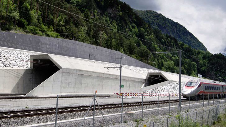 В Швейцария откриват най-дългия тунел в света - 57 км 