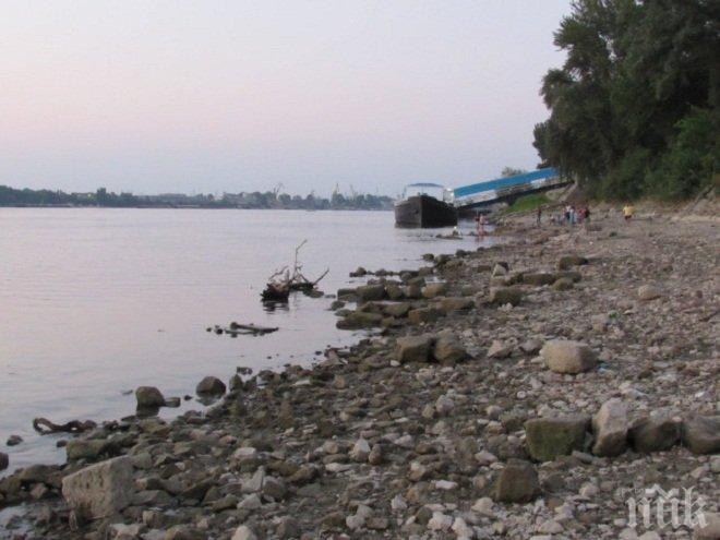 Две тела на удавени младежи извадиха тази сутрин от водите на р. Дунав