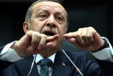 Ердоган продължава чистката: Задържани са над 100 генерала, а 8000 полицаи са уволнени