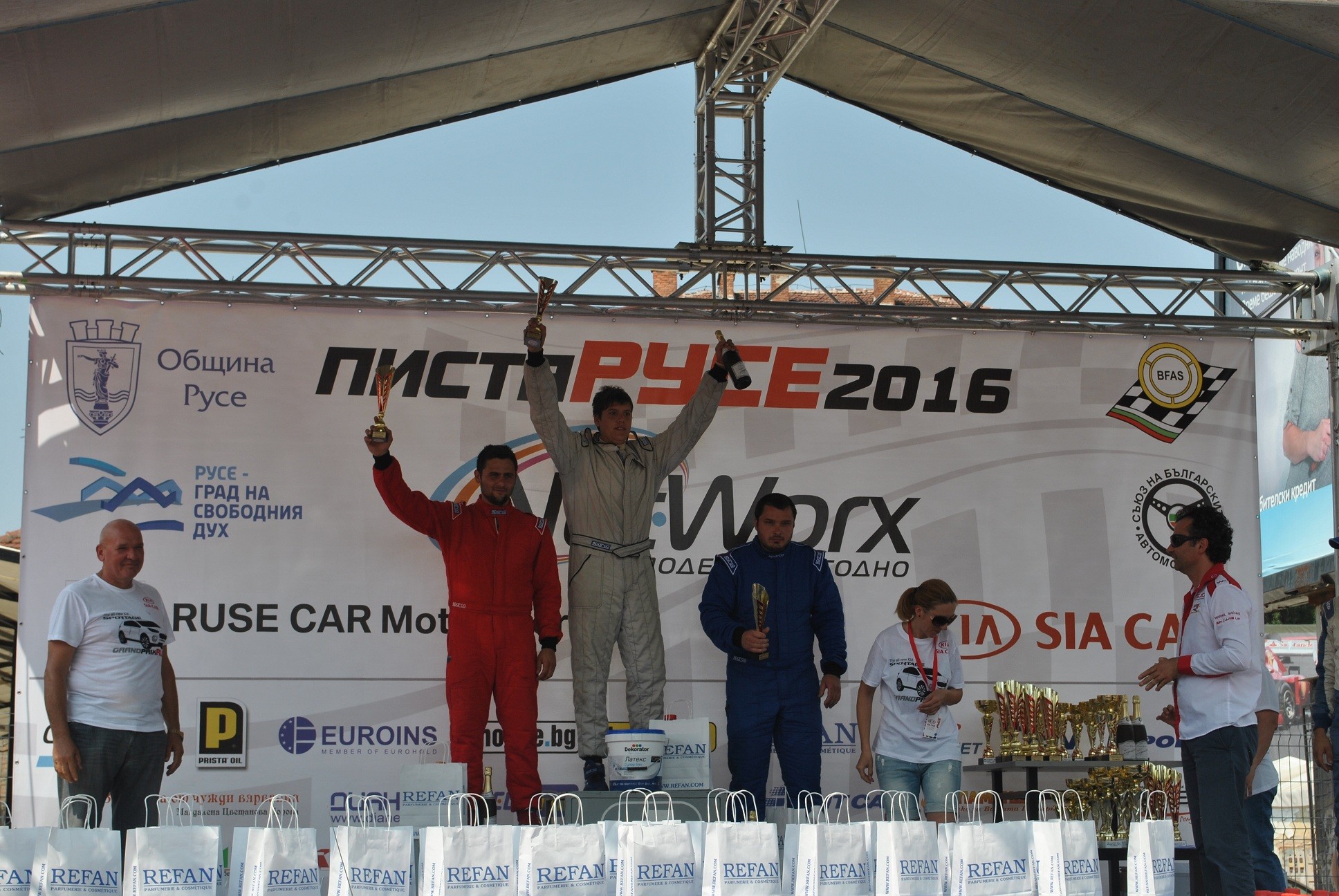 Маршавелов с убедителна победа в клас Макси на писта Русе