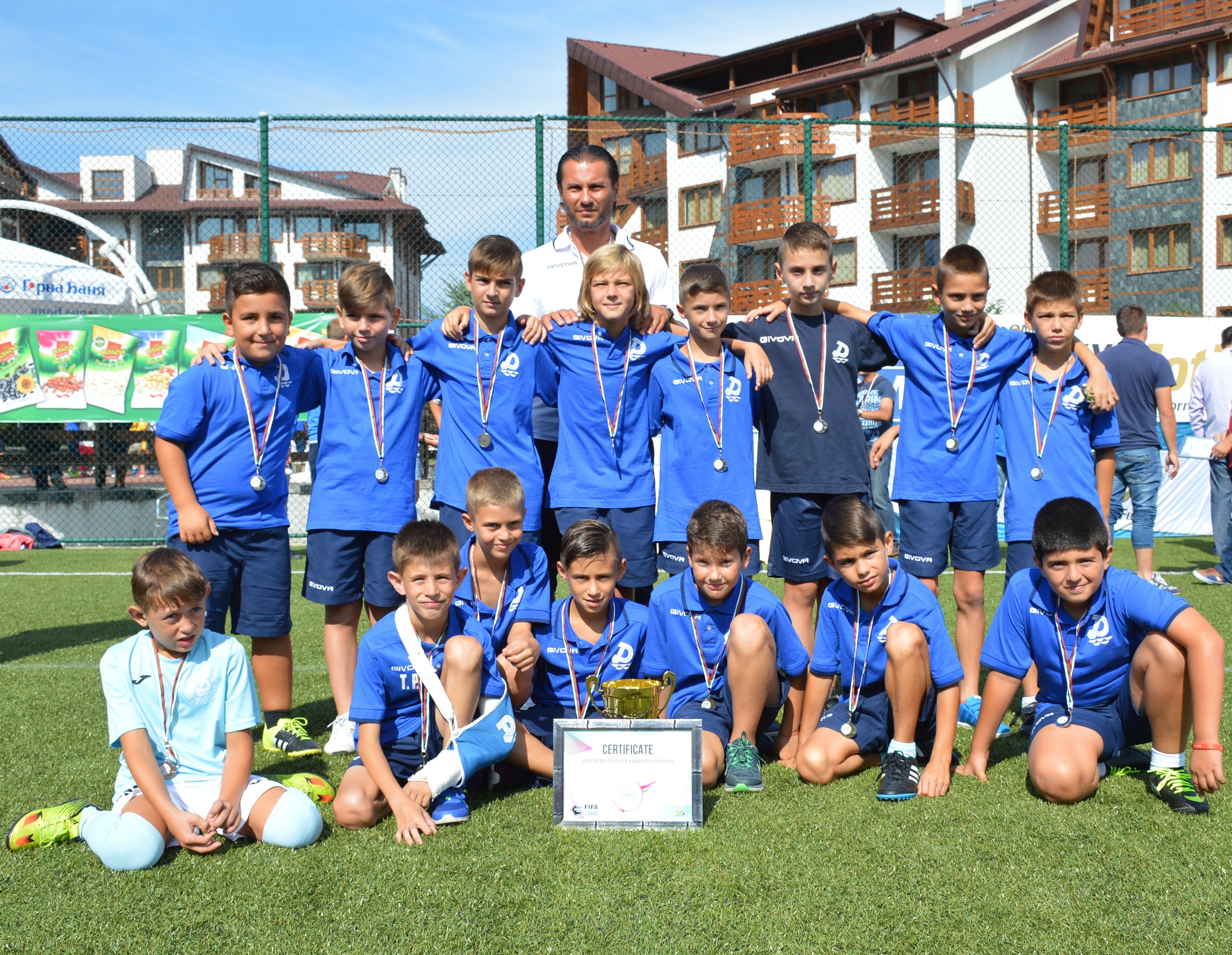 Детският футболен отбор на `Дунав` втори на международния турнир `Евима къп`