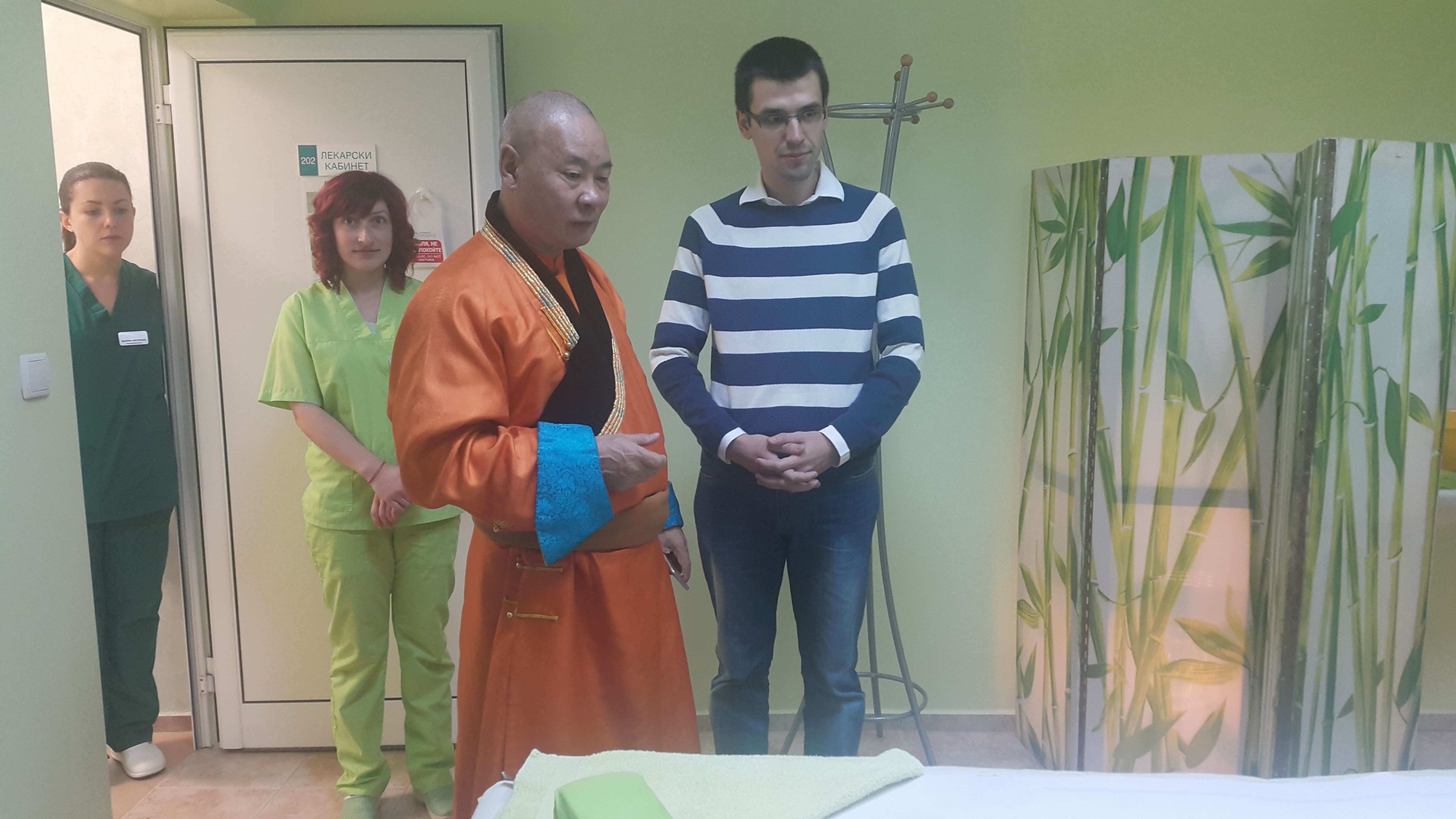 Проф. Нацагдорж: Монголската медицина лекува  не само тялото, но и душата на човек
