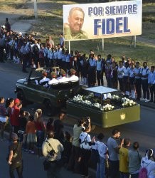 Фидел Кастро бе погребан на частна церемония след 9-дневен траур