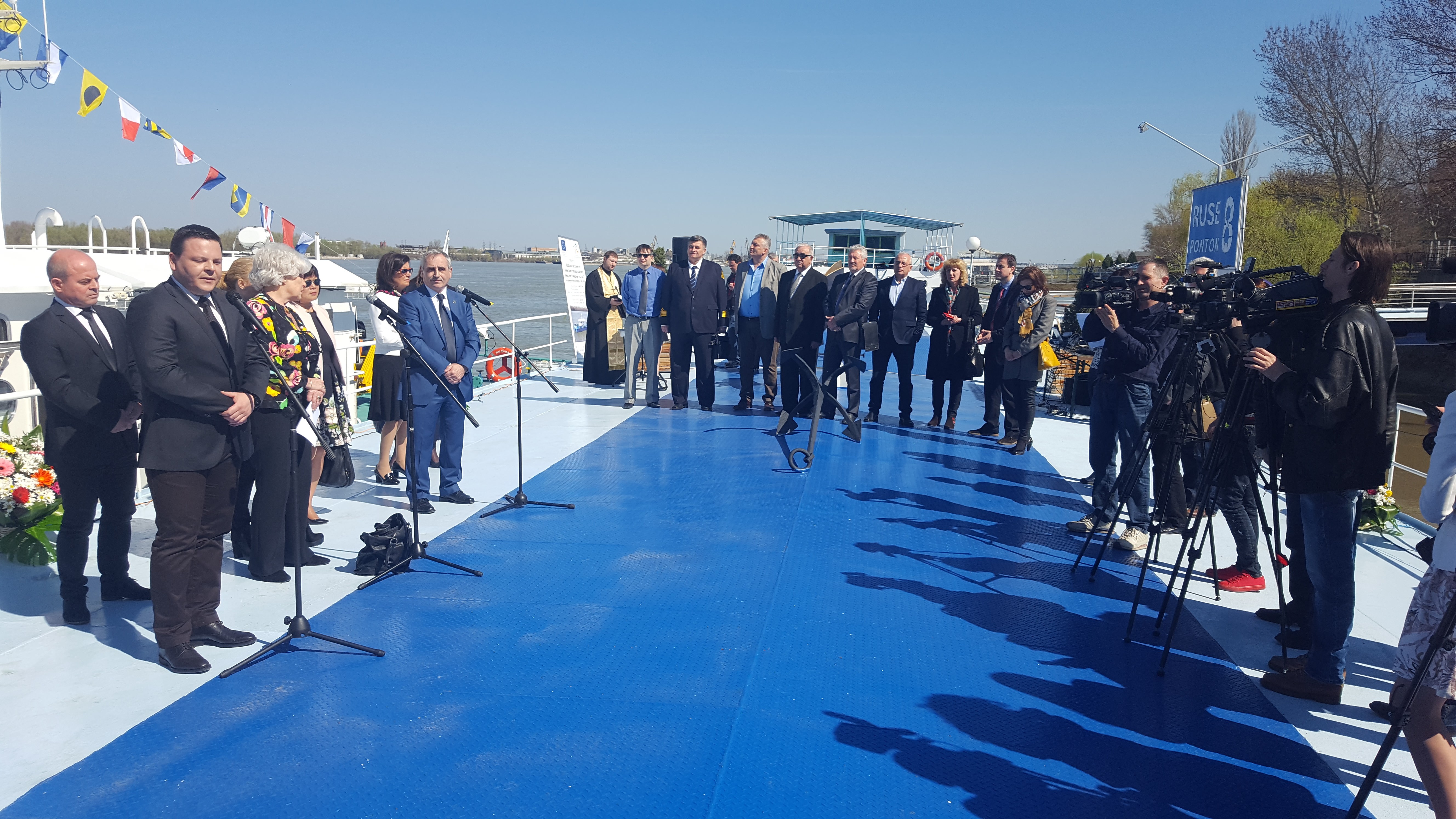 Новият хидрографен кораб на ИАППД за 6 млн. лева получи името `Дунав 1`