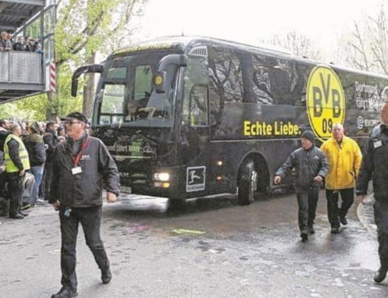 Атакуваха с бомби автобуса на `Борусия Дортмунд`