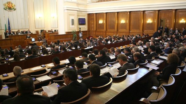 Искрен Веселинов оглави парламентарната комисия по регионално развитие