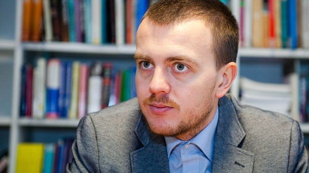 Експерт: Възстановяването на икономиката минава през намаление на дънъците 