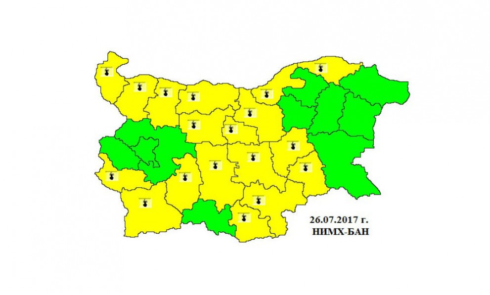  Жълт код за опасни горещини в 18 области за понеделник