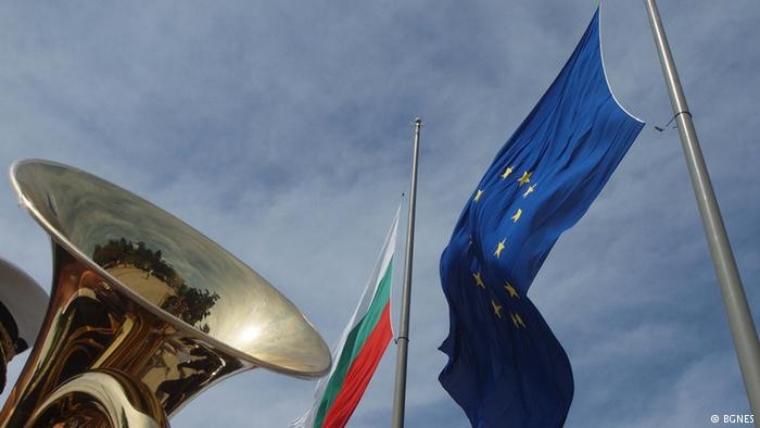 България харчи сляпо за европредседателството