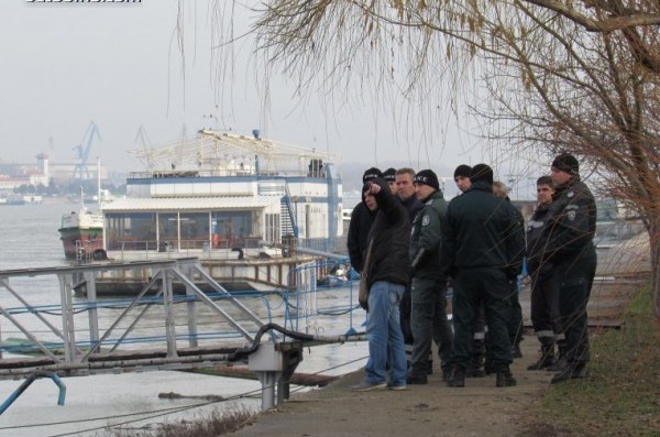 Издирват мъж, изчезнал във водите на Дунав край Русе  