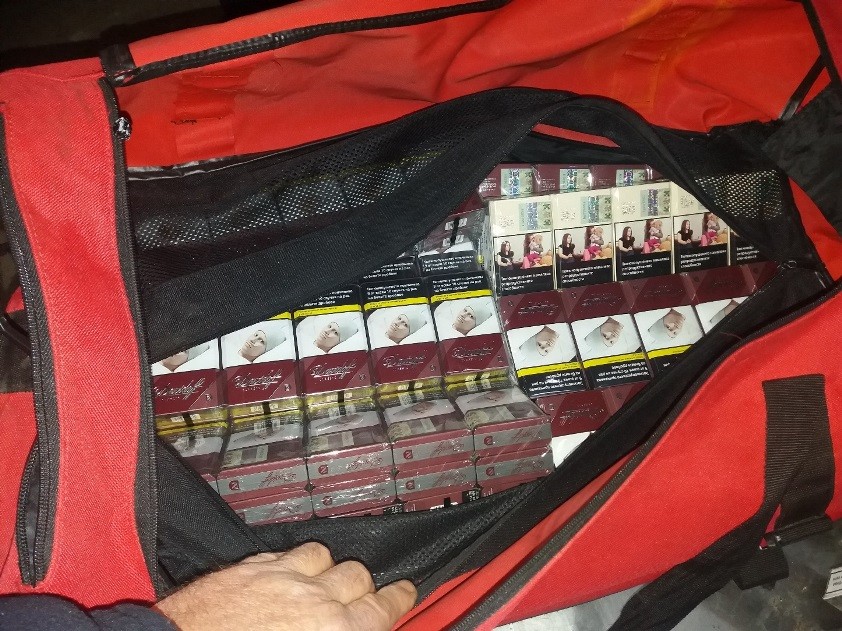 20 815 кутии цигари и 4 превозни средства задържа Митница Русе при 4 различни случая на незаконен износ