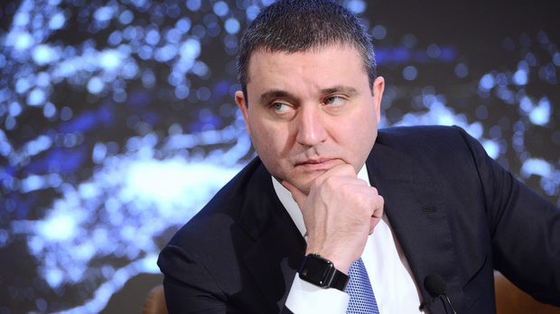  Владислав Горанов: Големият проблем е висшето образование Министърът на финансите по време на 12-ата годишна среща на бизнеса с правителст