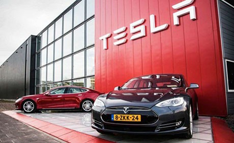 Tesla пусна първия си голям склад за съхранение на ток в Европа
