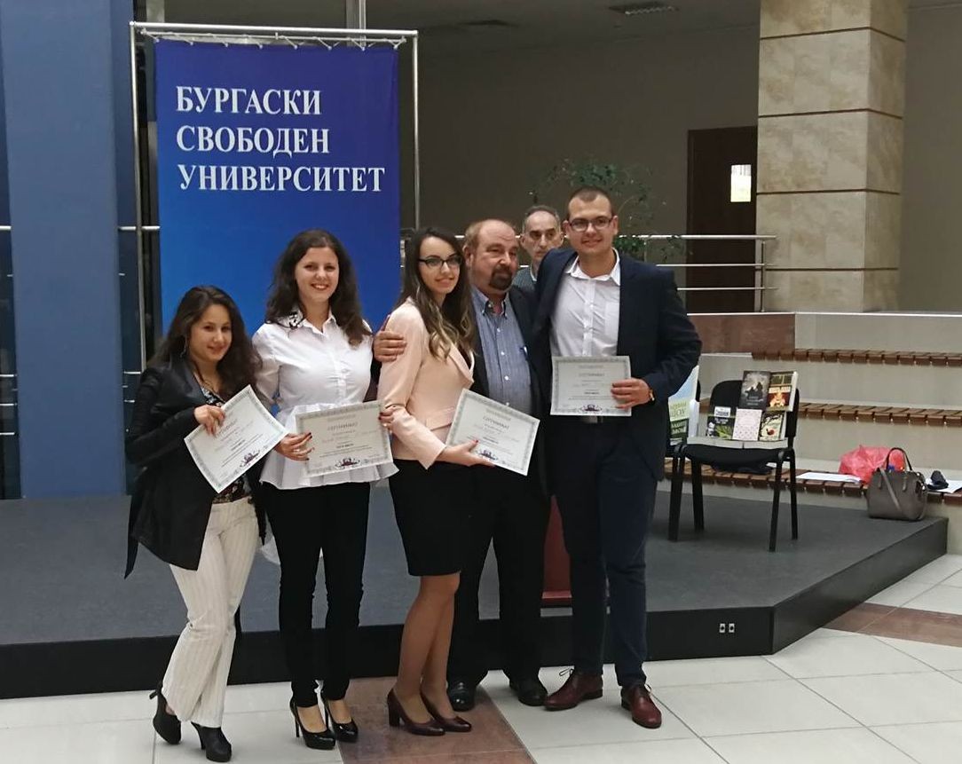 Русенски студенти с приз от състезание за решаване на казуси  по гражданско и търговско право