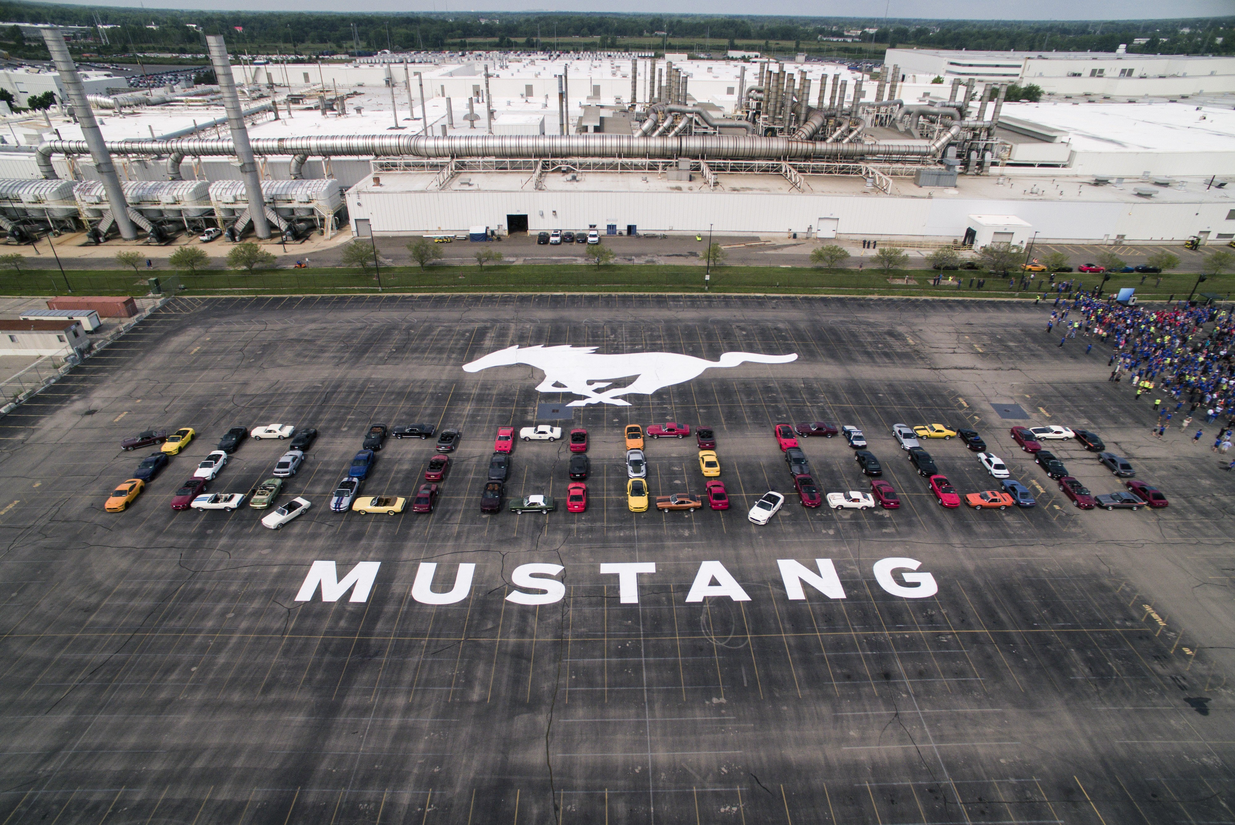 Ford отбелязва производството на 10-милионния Mustang