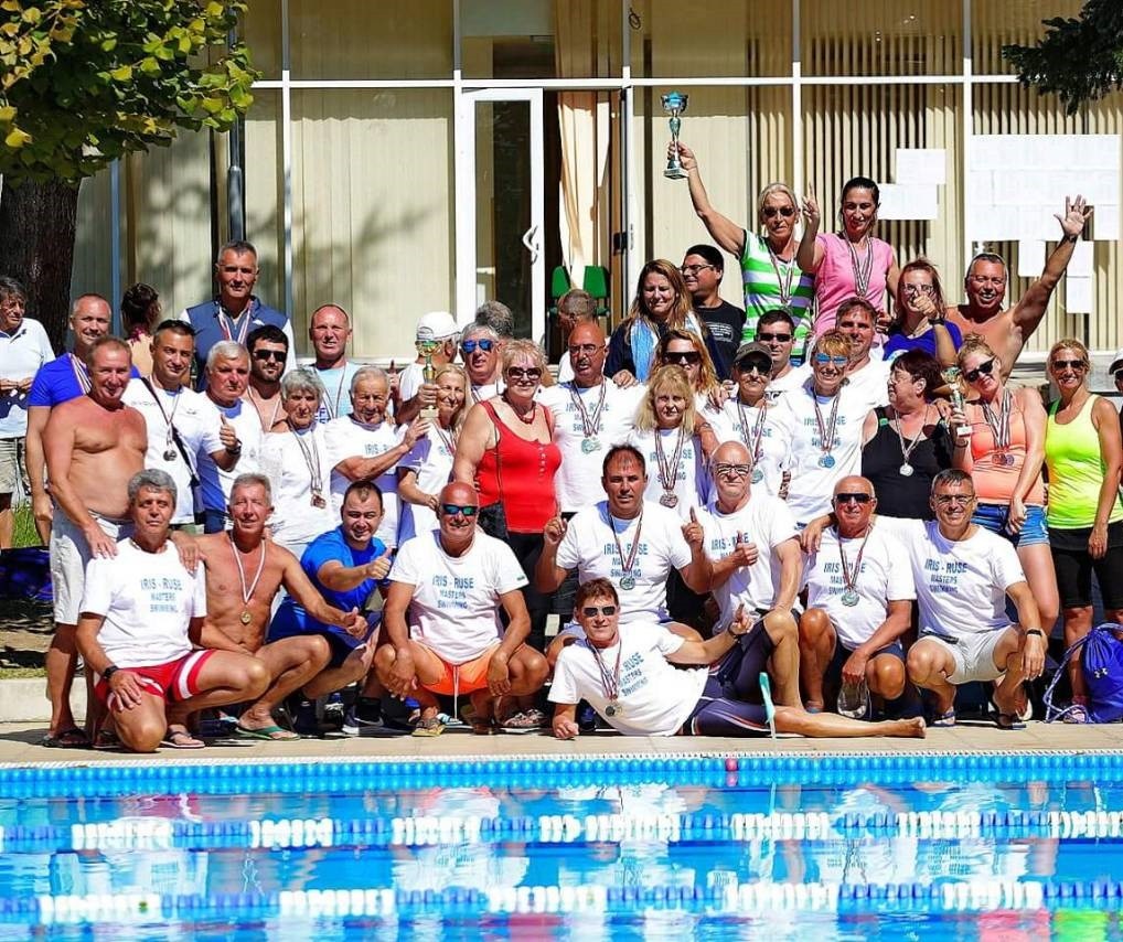 Плувците ветерани  на `Ирис`-Русе са комплексен  шампион на България за четвърта поредна година