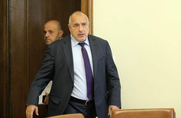  По нареждане на Борисов: Отстраняват държавните служители, споменати в разследването на `Бивол` 