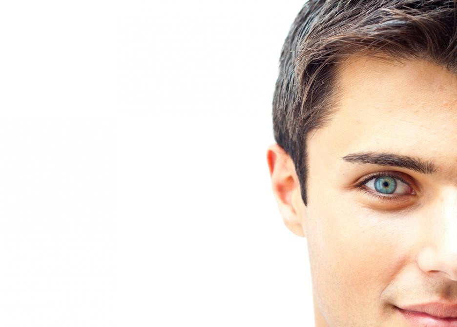 Сините очи са скорошна придобивка в човешката еволюция