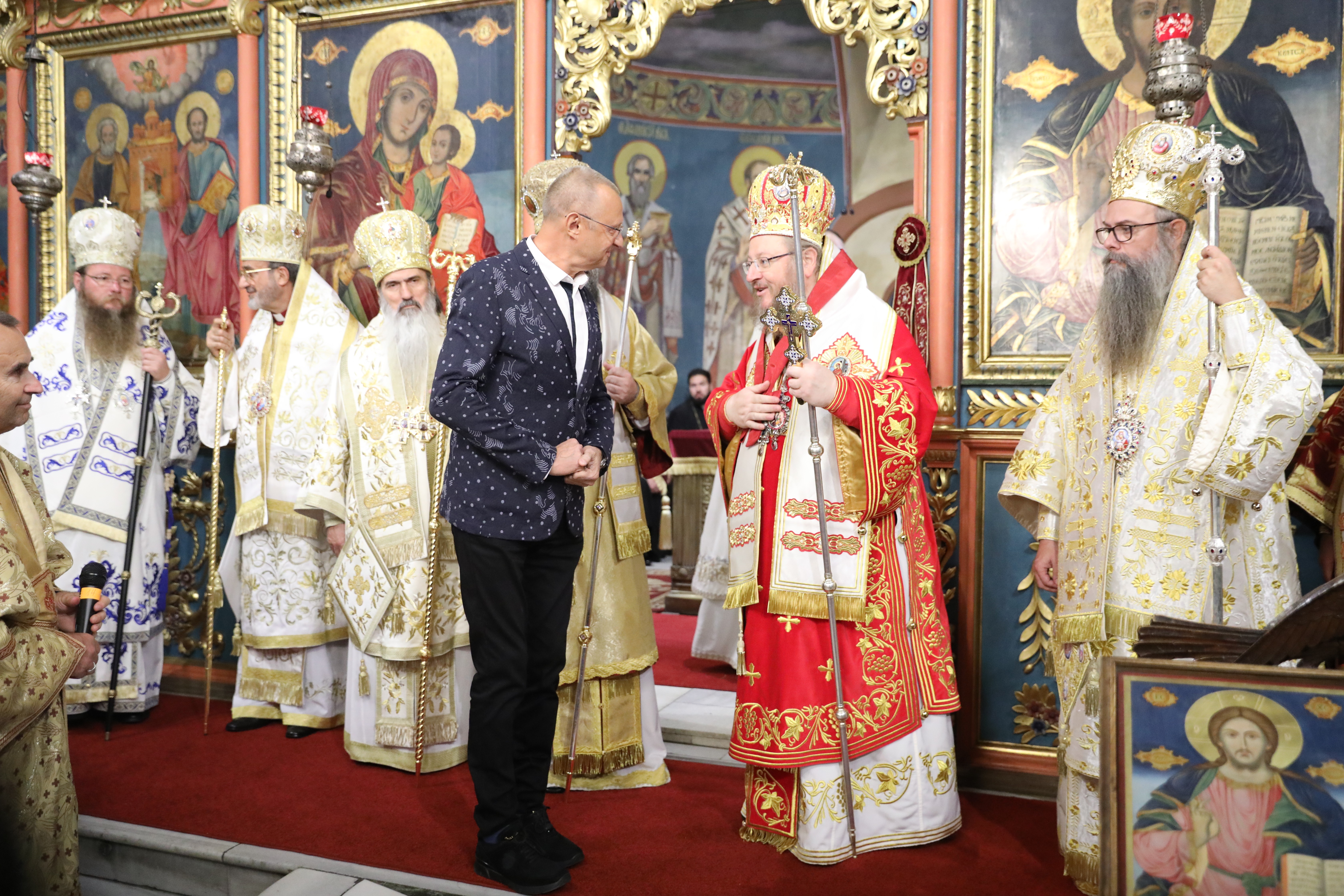Пламен Нунев поздрави Русенския митрополит Наум по повод личния му празник