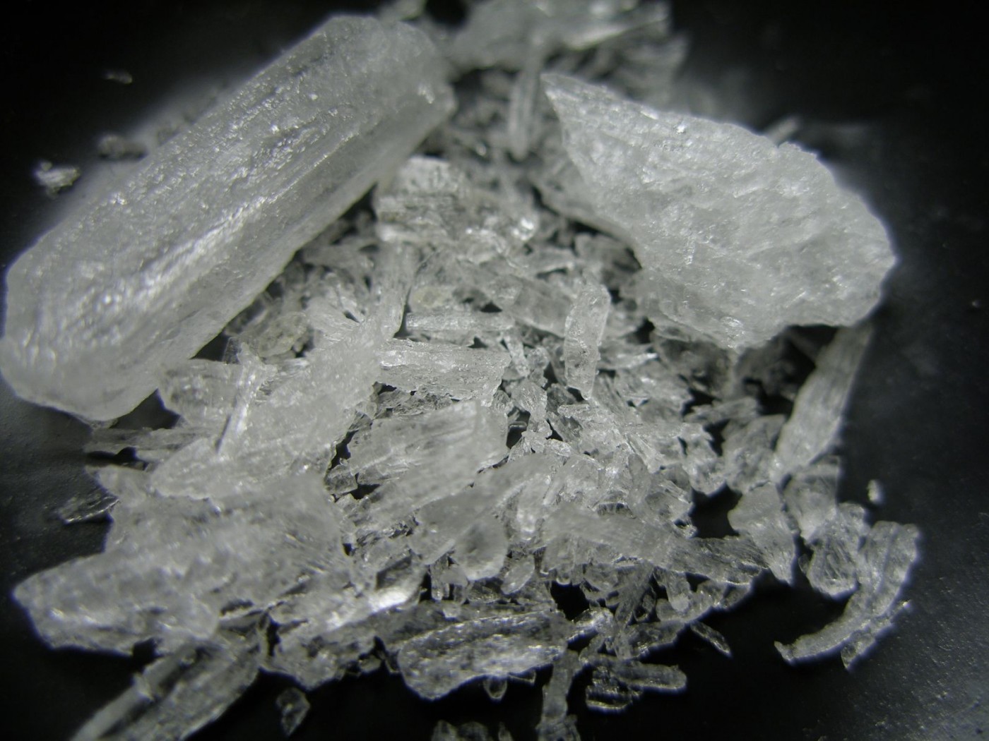 ”Канибал” се нарича новата опасна синтетична дрога, която стига до ученици