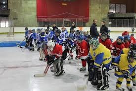 Детският отбор по хокей на ЦСКА гостува в Русе на ледената пързалка