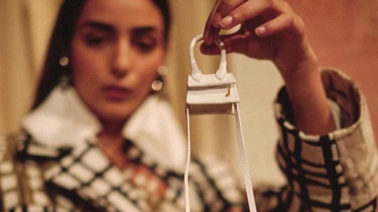 Jacquemus, ревюто на Седмицата на модата в Париж и най-малките чанти на модния подиум