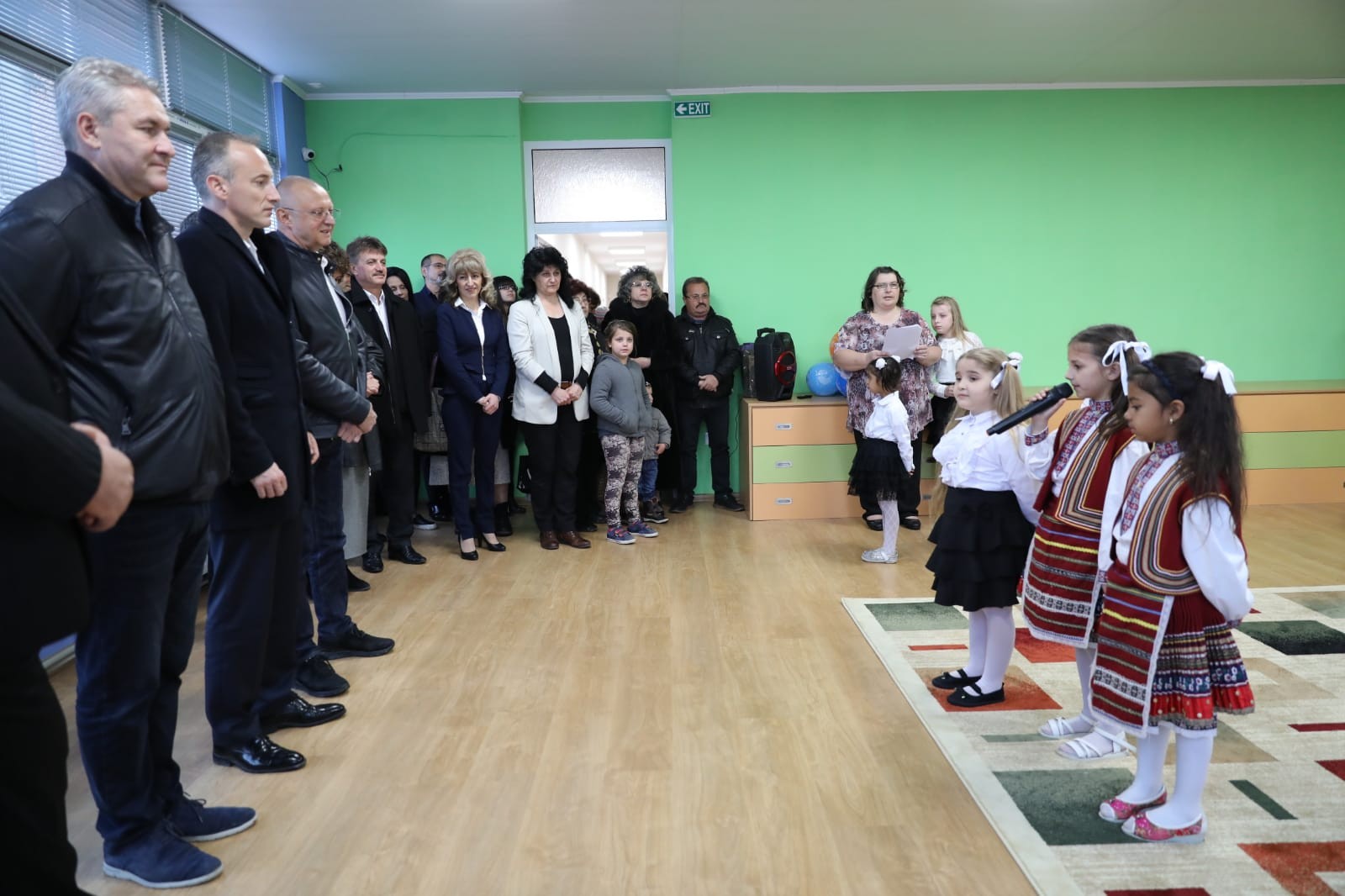 Министърът на образованието и народният представител Пламен Нунев откриха нова детска градина в Дряновец