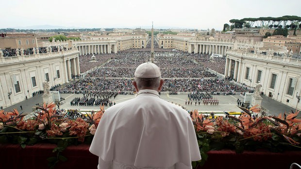  Защо идва папа Франциск?