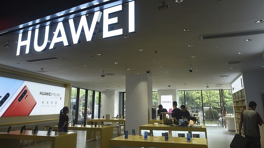 Google ограничава използването на Android от Huawei 