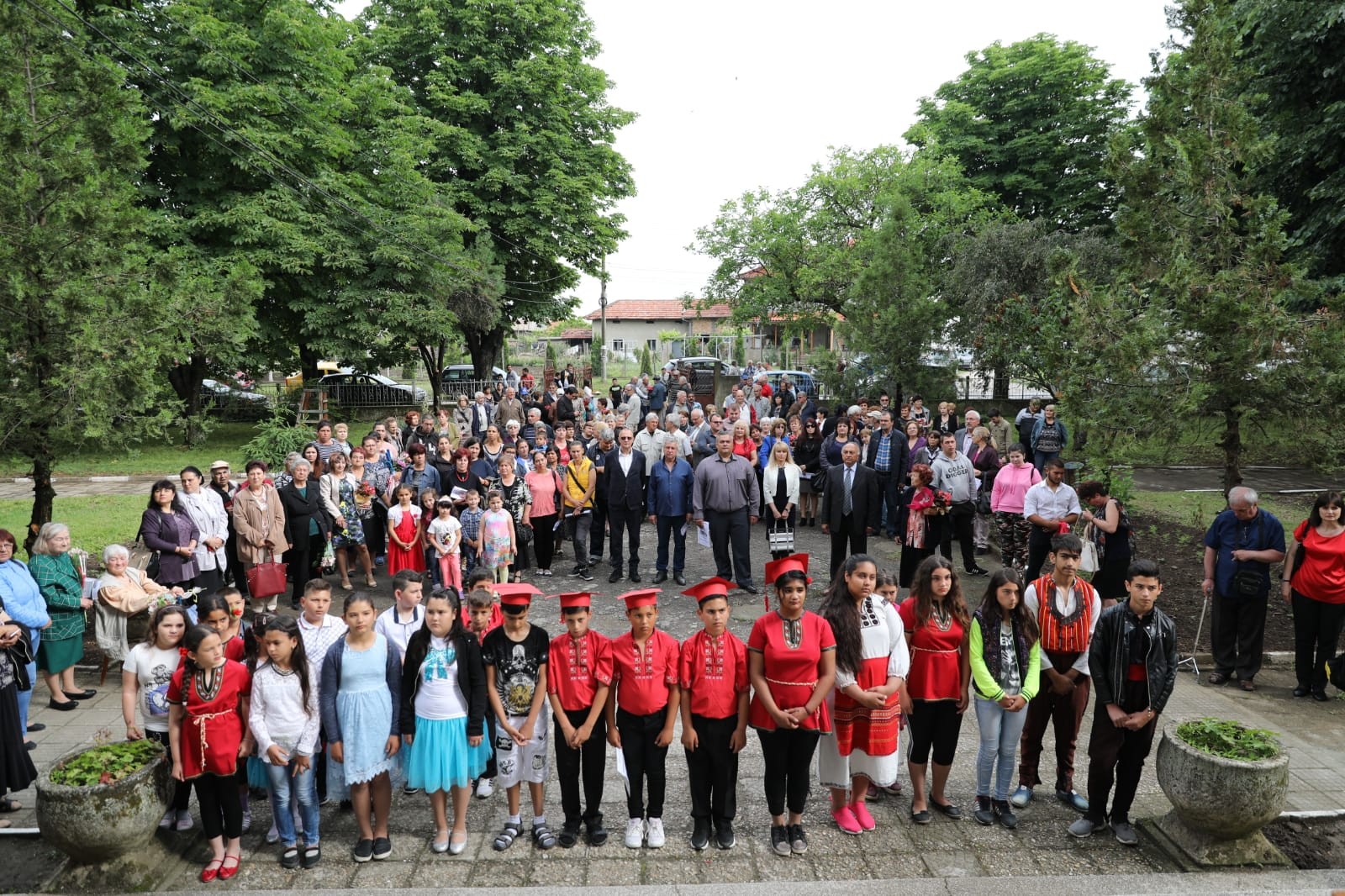 Пламен Нунев поздрави жителите на Горно Абланово по повод 150 години от основаването на местното училище