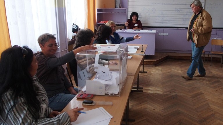 От 80 до 275 лева ще получават в секционните избирателни комисии на местния вот