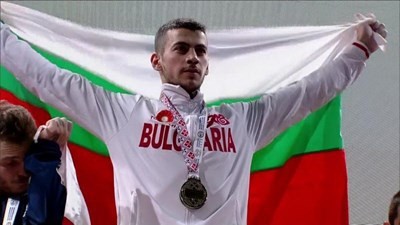 Русенец представя България на Световното първенство по вдигане на тежести