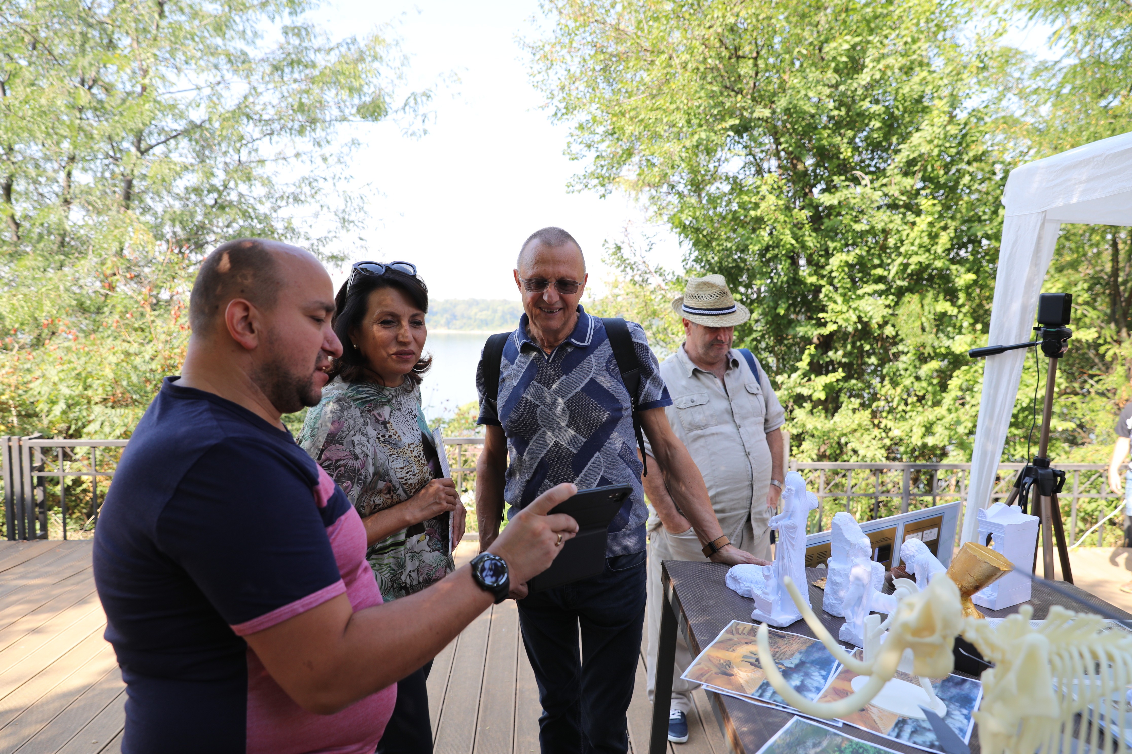 Пламен Нунев посети традиционен Римски пазар на Сексагинта Приста заедно с кандидата за кмет Диана Иванова