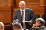 ГЕРБ намалила парите за партиите, за да ограничат свободата на словото, обяви Александър Симов