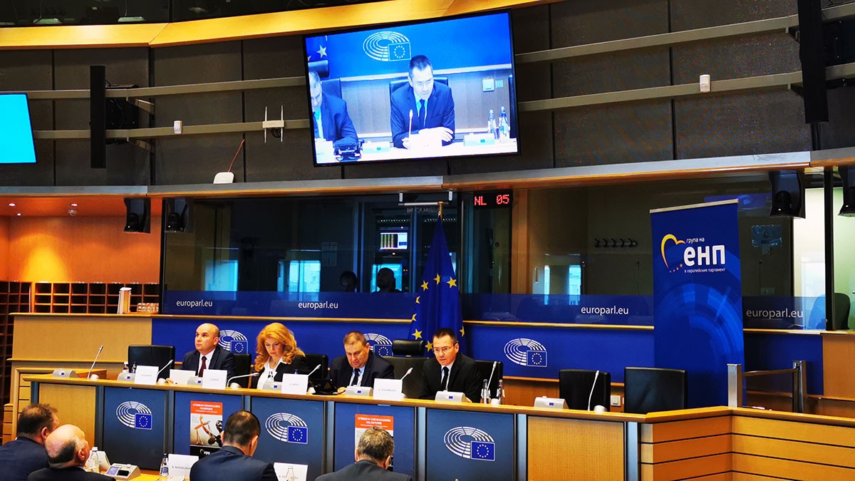 Ангел Джамбазки: ЕС трябва да престане да създава разделение между Изтока и Запада и да насърчава Европа на две скорости 