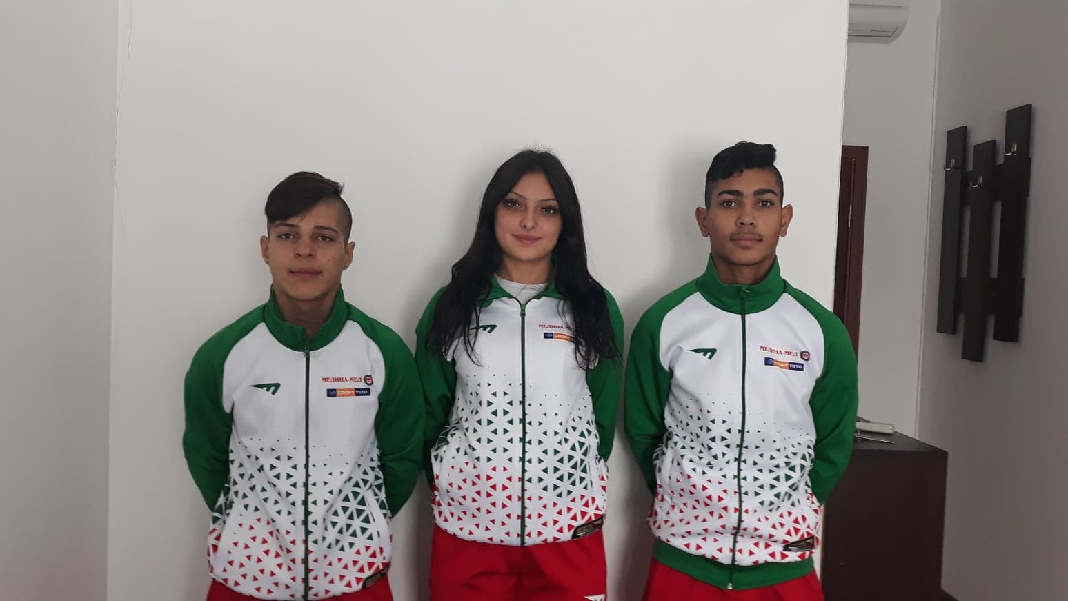 Трима русенски щангисти представят България на Европейско първенство за кадети в Израел