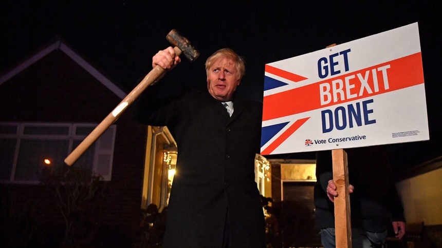 Джонсън постигна драматична победа на изборите, Брекзит може да има до края на годината